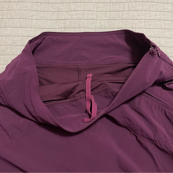 Athleta Ripstop Activewear Skort in Sangria **Read Description - Picture 2 of 12